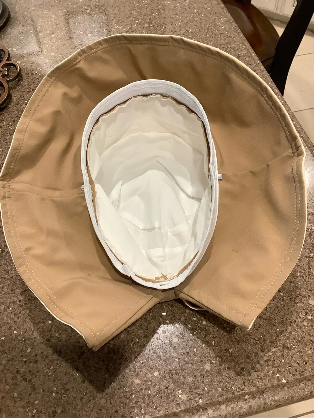 NWOT-bucket hat
